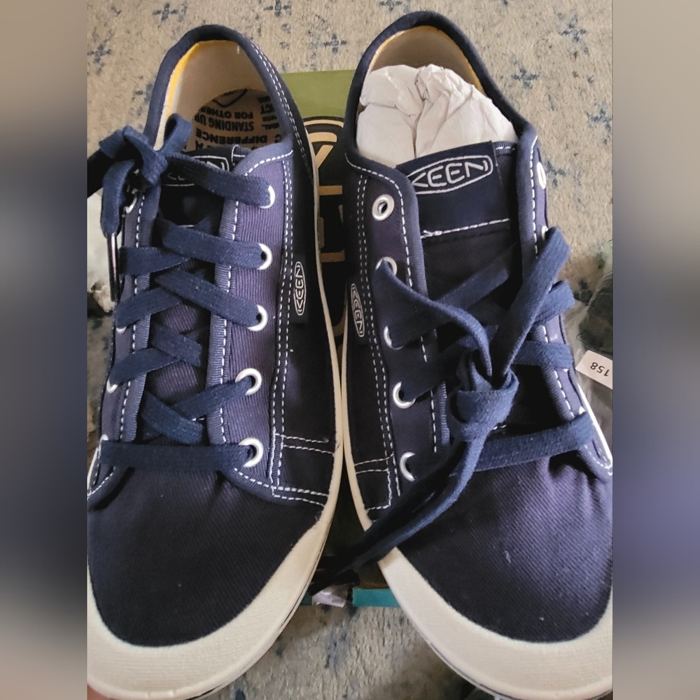 Women's Keen sneakers